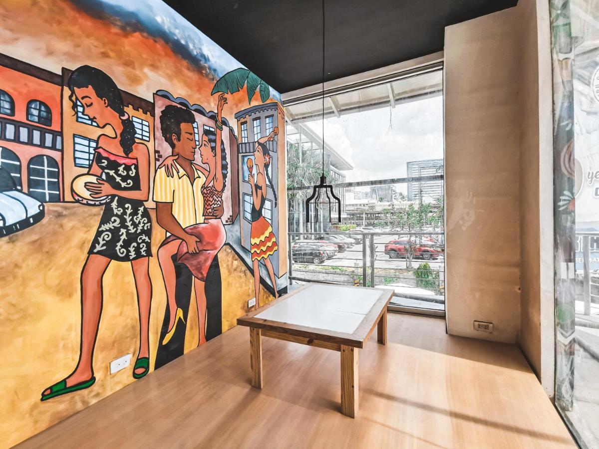 Murals Sleepbox (Adults Only) Cebu Ngoại thất bức ảnh