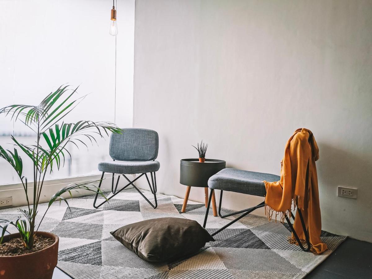 Murals Sleepbox (Adults Only) Cebu Ngoại thất bức ảnh